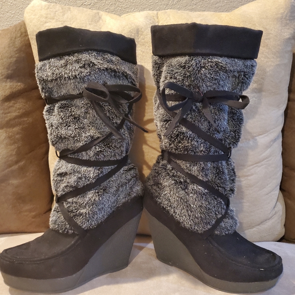 Ladies Faux Fur Suede Boots
